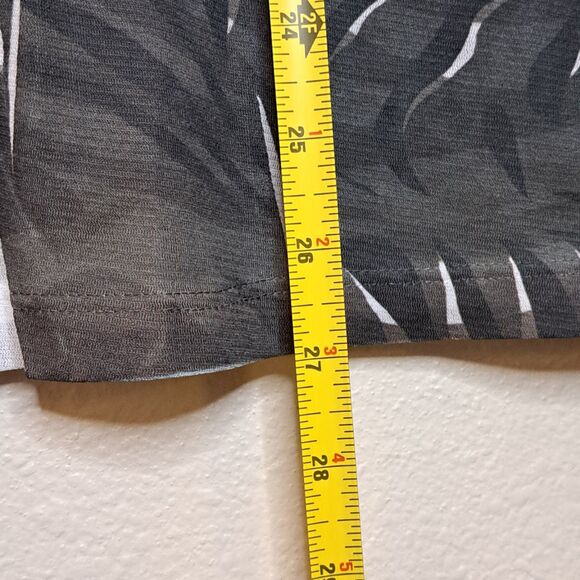 Manon USA Long Sleeve Printed Top Size M Lightweight Stretch - Picture 2 of 8